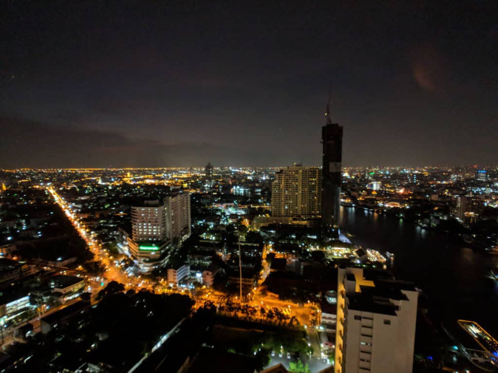 Millennium-Hilton-Bangkok-rooftop-night