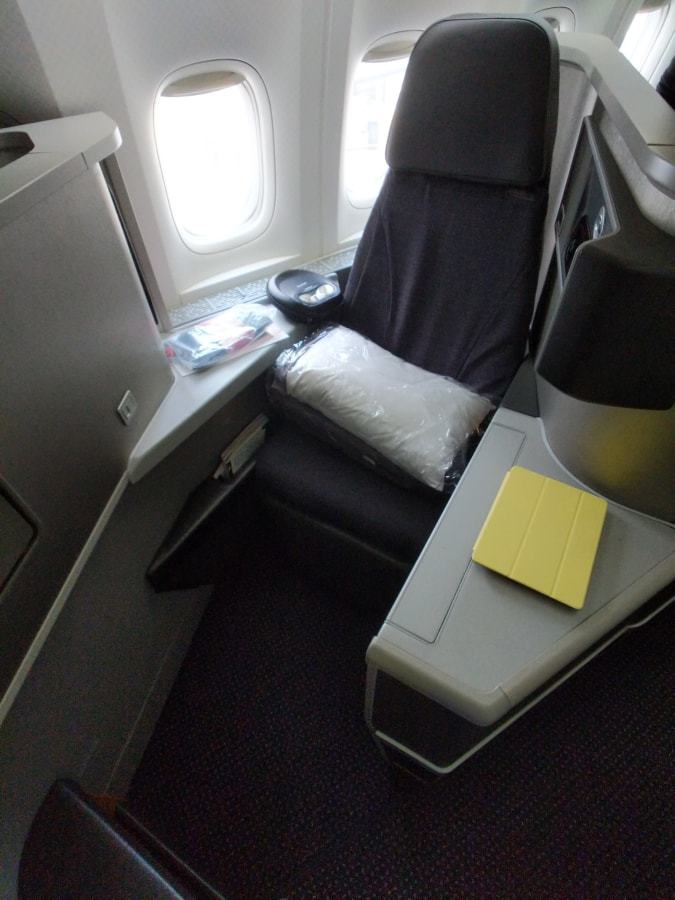 American Airlines 777-200 Business Class seat