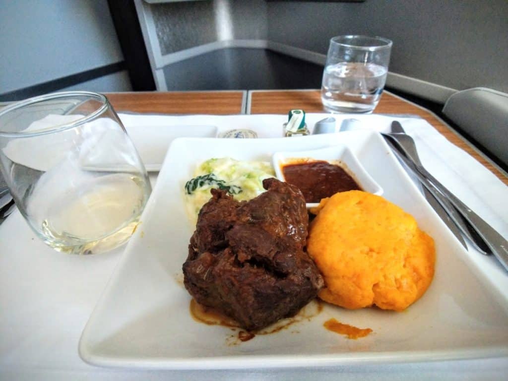 American Airlines 777-200 Business Class main course