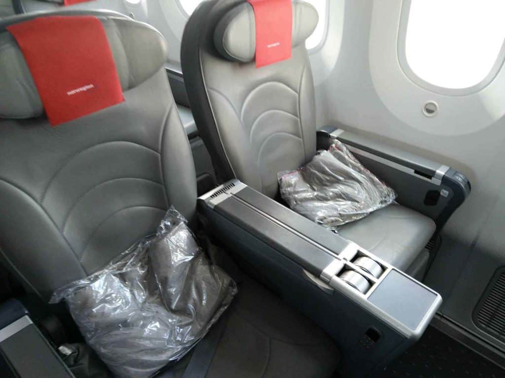 Norwegian 787-8 Premium Cabin, decent sized seat