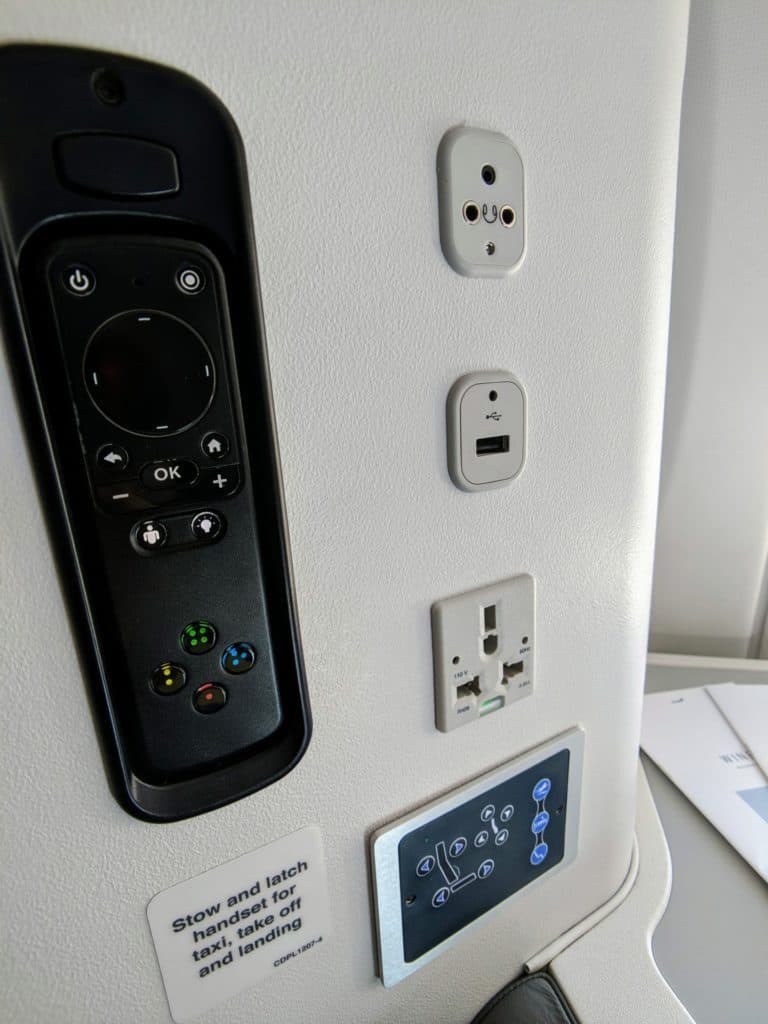 Finnair A350 Business Class Charging Options