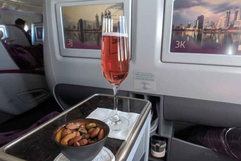 Business Class Seat Guide (2020) 2019 Qatar Airways 777 Business Class Review 001