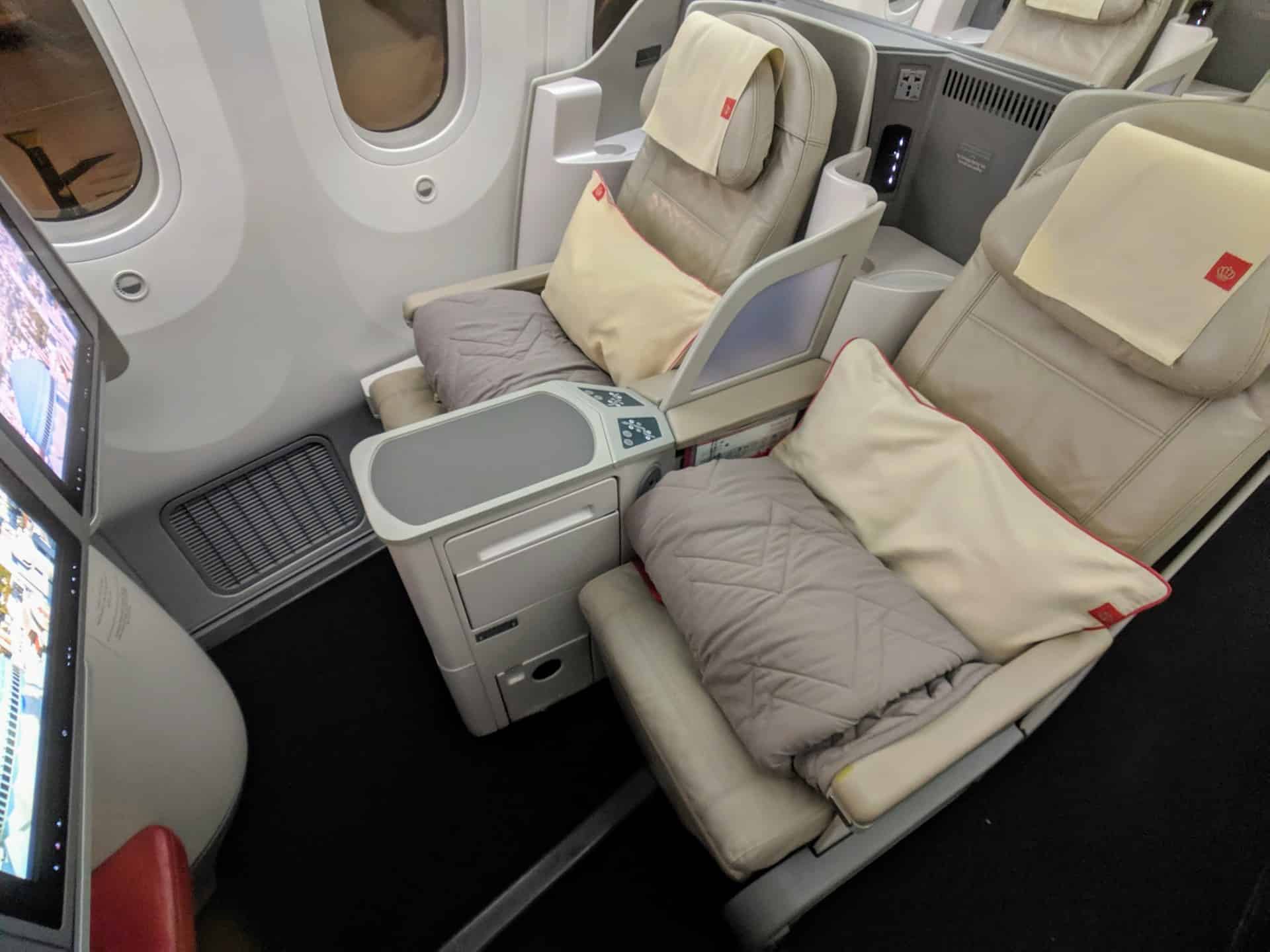 business class jordanian airlines