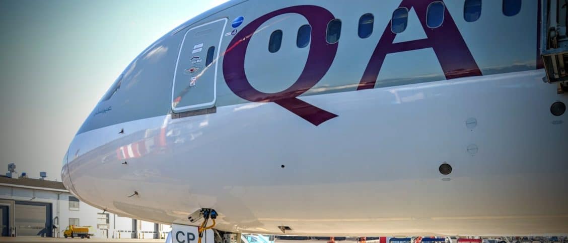 2018 Qatar Airways Business Class 787 Hel Doh 0001