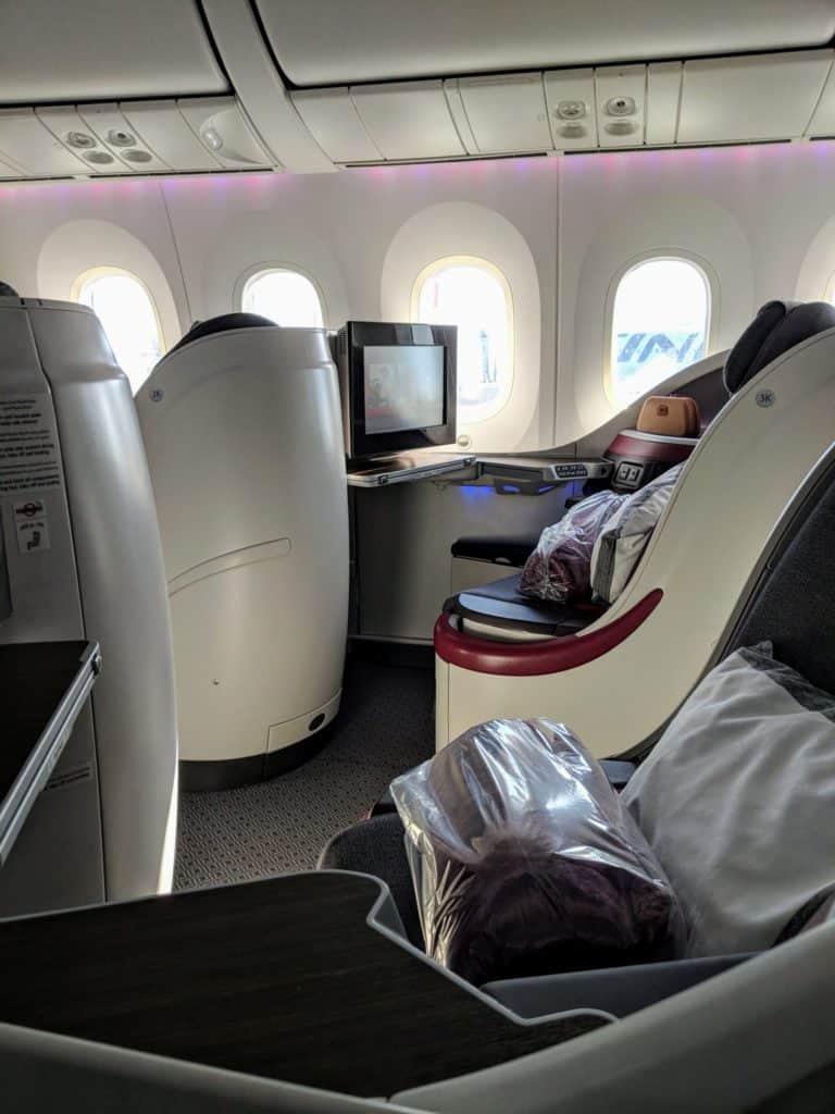 2018 Qatar Airways Business Class 787 Hel Doh 0002