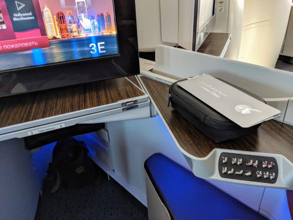 2018 Qatar Airways Business Class 787 Hel Doh 0006