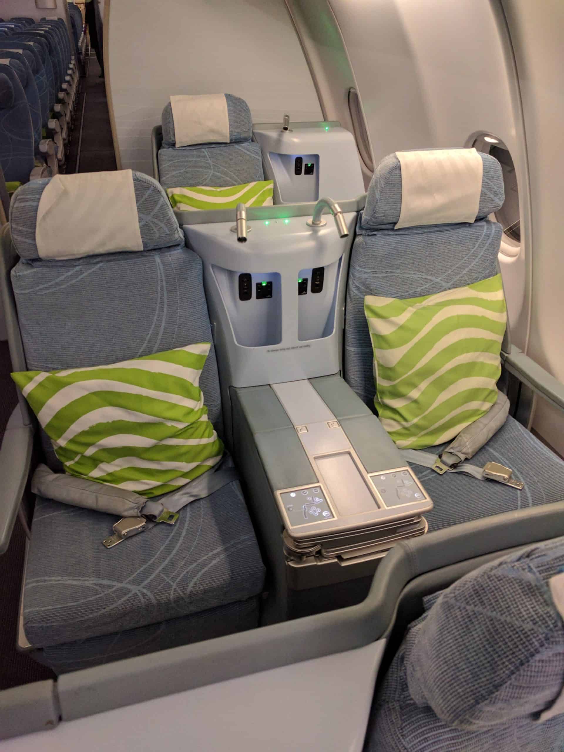 Finnair Old Business Class A330 0005