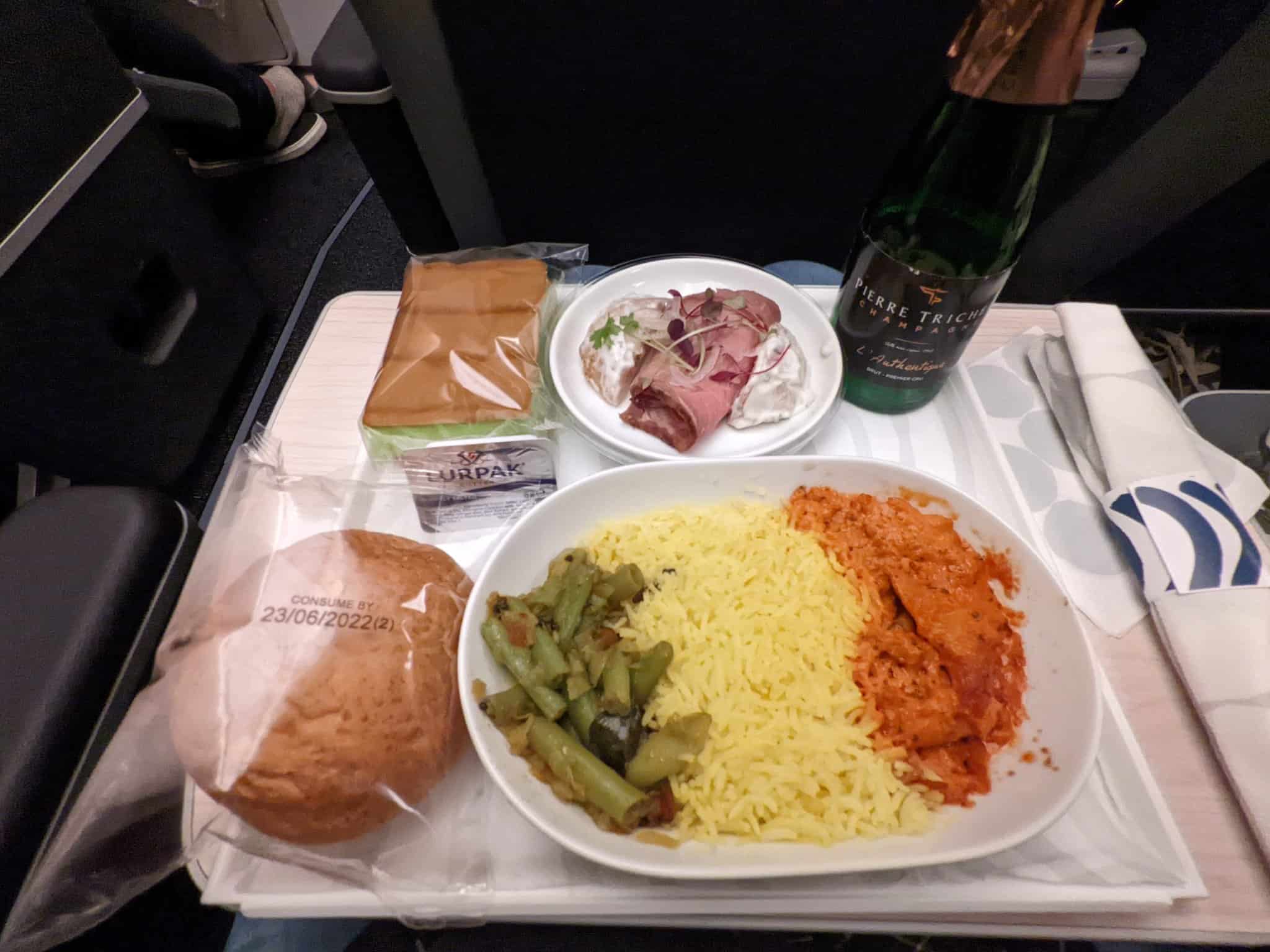 First Look - Finnair Premium Economy - Always Fly Business