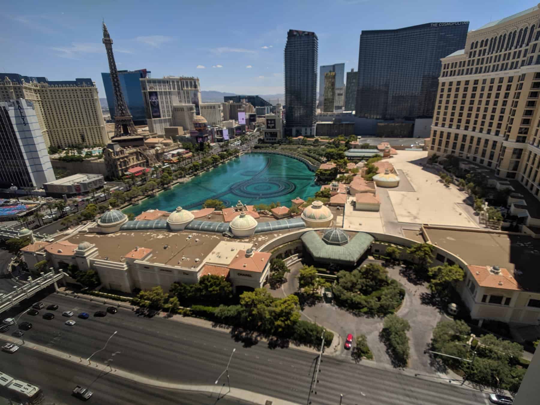 Caesars Palace LAS; Augustus Fountain View, 2 Queens (May 2023) :  r/CaesarsRewards